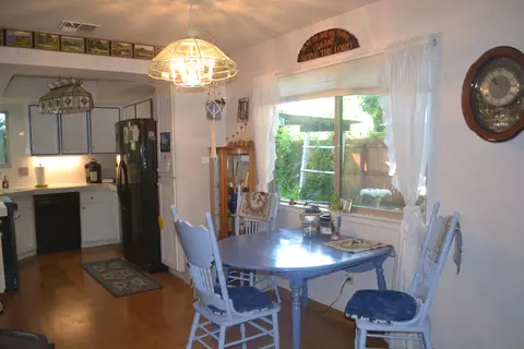 Dining - 6671 Creekside St, Redding, CA 96001 photo 1 of 1