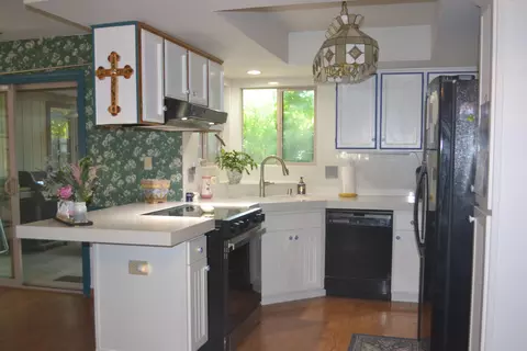 Kitchen - 6671 Creekside St, Redding, CA 96001 photo 1 of 1