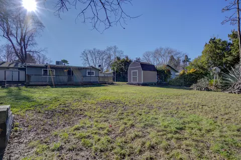 Exterior - 3267 E Bailey Dr, Anderson, CA 96007 photo 8 of 9