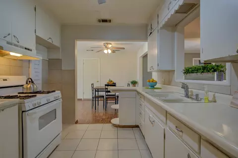 Kitchen - 3267 E Bailey Dr, Anderson, CA 96007 photo 4 of 4