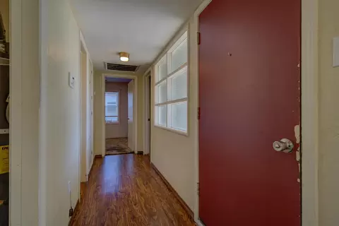 Entry Way - 3267 E Bailey Dr, Anderson, CA 96007 photo 1 of 2