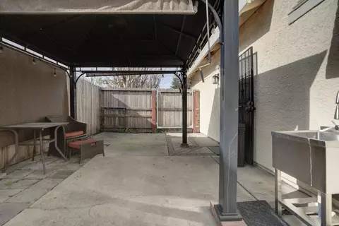 Exterior - 3849 Appalachian Way, Redding, CA 96001 photo 7 of 12