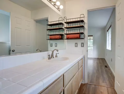 Bath - 3849 Appalachian Way, Redding, CA 96001 photo 3 of 3