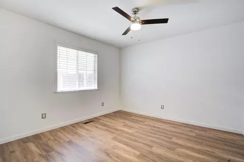 Bedroom - 3849 Appalachian Way, Redding, CA 96001 photo 4 of 9