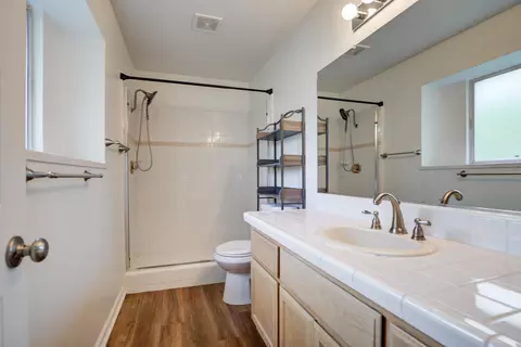 Bath - 3849 Appalachian Way, Redding, CA 96001 photo 2 of 3