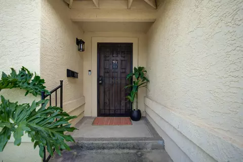 Entry Way - 3849 Appalachian Way, Redding, CA 96001 photo 2 of 2