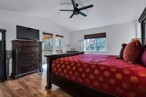 Bedroom - 3849 Appalachian Way, Redding, CA 96001 photo 2 of 3