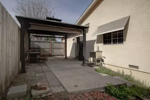 Exterior - 3849 Appalachian Way, Redding, CA 96001 photo 6 of 6