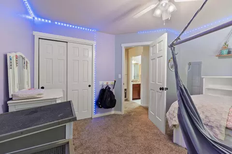 Bedroom - 2373 Calle Seca Ct, Redding, CA 96002 photo 4 of 8