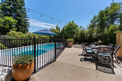 Exterior - 2373 Calle Seca Ct, Redding, CA 96002 photo 7 of 19