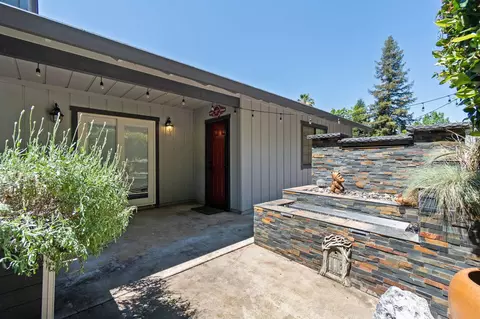 Exterior - 2373 Calle Seca Ct, Redding, CA 96002 photo 15 of 19