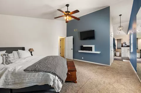Bedroom - 2373 Calle Seca Ct, Redding, CA 96002 photo 3 of 8