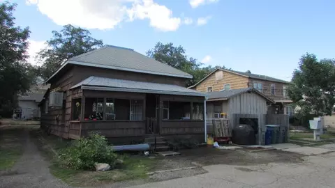 Exterior - 1933 Eureka Way, Redding, CA 96001 photo 12 of 16