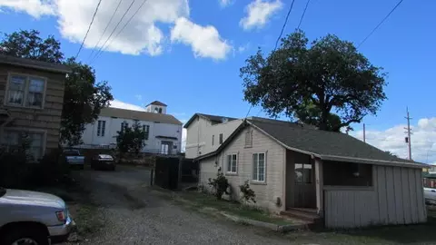 Exterior - 1933 Eureka Way, Redding, CA 96001 photo 5 of 16