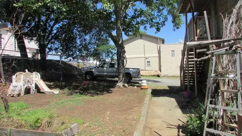 Exterior - 1933 Eureka Way, Redding, CA 96001 photo 9 of 16