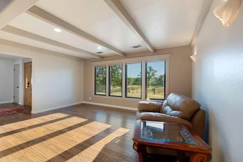 Living - 20831 Clough Creek Rd, Redding, CA 96002 photo 7 of 15