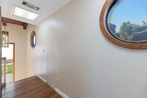 Entry Way - 20831 Clough Creek Rd, Redding, CA 96002 photo 4 of 7