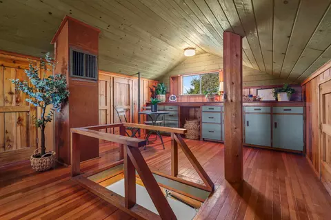 Entry Way - 2343 North St, Redding, CA 96001 photo 1 of 8