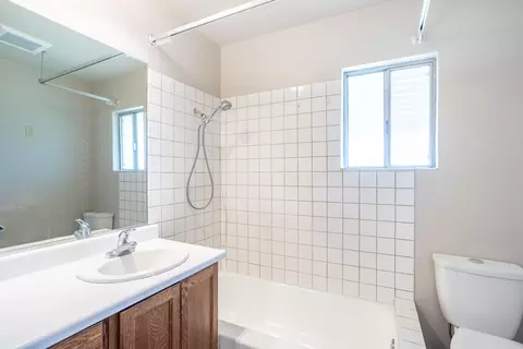 Bath - 2362 Old Alturas Rd, Redding, CA 96003 photo 1 of 1