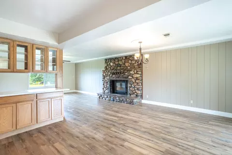 Living - 2362 Old Alturas Rd, Redding, CA 96003 photo 6 of 6