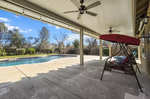 Exterior - 6323 Oxbow St, Redding, CA 96001 photo 15 of 26