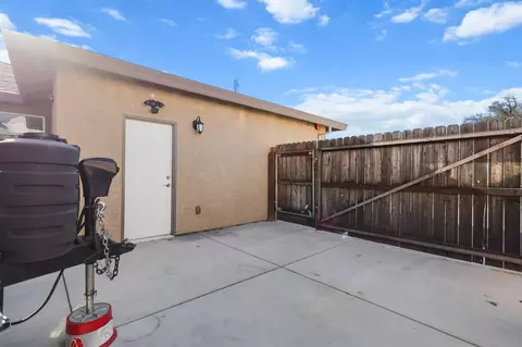 Exterior - 6323 Oxbow St, Redding, CA 96001 photo 23 of 26