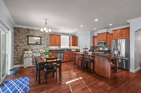 Kitchen - 6323 Oxbow St, Redding, CA 96001 photo 1 of 5