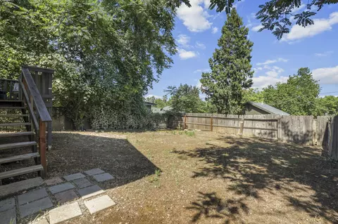 Exterior - 1545 Willis St, Redding, CA 96001 photo 9 of 11