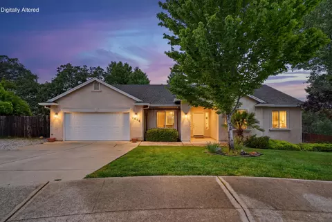 1050 Hillsdale Ct, Redding, CA 96003