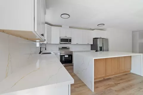 Kitchen - 20221 Goleta Ct, Redding, CA 96002 photo 3 of 4