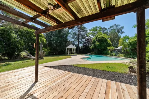 Exterior - 20221 Goleta Ct, Redding, CA 96002 photo 9 of 17