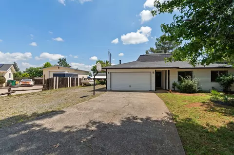 Exterior - 20221 Goleta Ct, Redding, CA 96002 photo 3 of 17