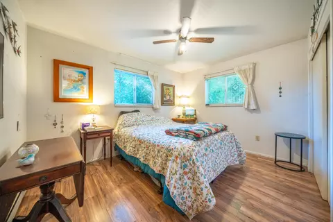 Bedroom - 1568 Victor Ave, Redding, CA 96003 photo 1 of 5