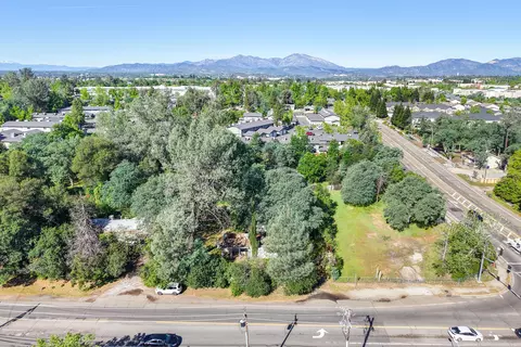 View/Area - 1568 Victor Ave, Redding, CA 96003 photo 6 of 13