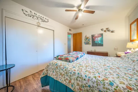 Bedroom - 1568 Victor Ave, Redding, CA 96003 photo 2 of 5
