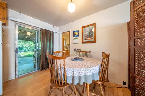 Dining - 1568 Victor Ave, Redding, CA 96003 photo 2 of 3