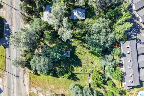 View/Area - 1568 Victor Ave, Redding, CA 96003 photo 11 of 13