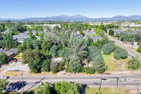 View/Area - 1568 Victor Ave, Redding, CA 96003 photo 12 of 13