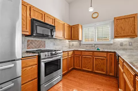 Kitchen - 1566 Lavender Way, Redding, CA 96003 photo 1 of 2