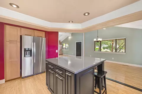 Kitchen - 2540 Rosebud Ln, Redding, CA 96002 photo 6 of 6