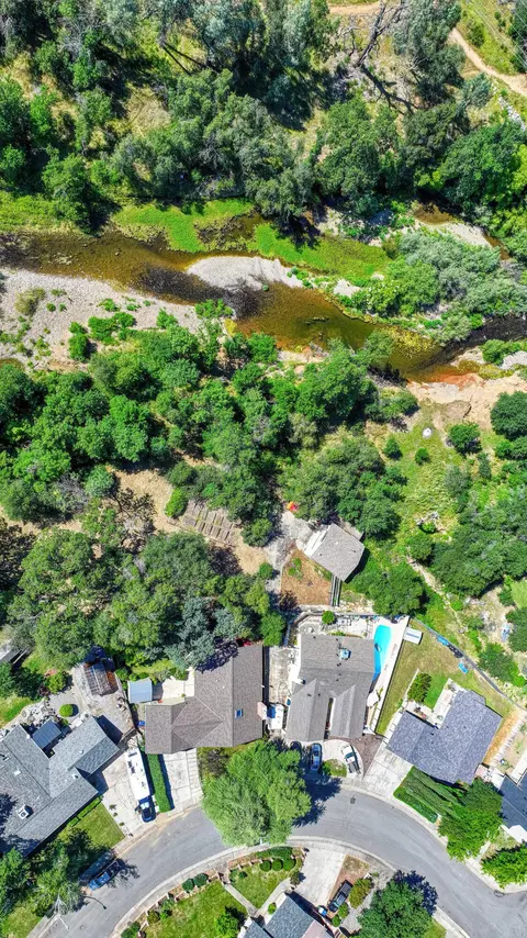 View/Area - 2540 Rosebud Ln, Redding, CA 96002 photo 1 of 6