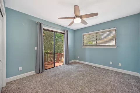 Bedroom - 2540 Rosebud Ln, Redding, CA 96002 photo 9 of 10