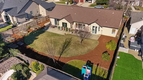 View/Area - 3183 Agassi Ln, Redding, CA 96002 photo 2 of 2