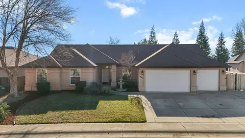 3183 Agassi Ln, Redding, CA 96002