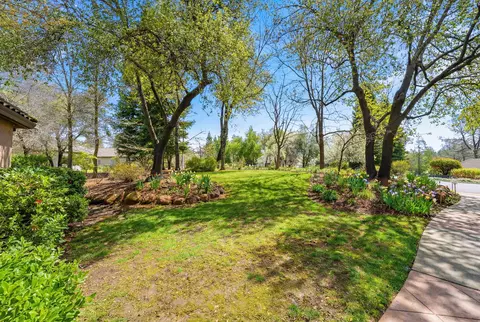 Exterior - 13482 Tierra Heights Rd, Redding, CA 96003 photo 14 of 14