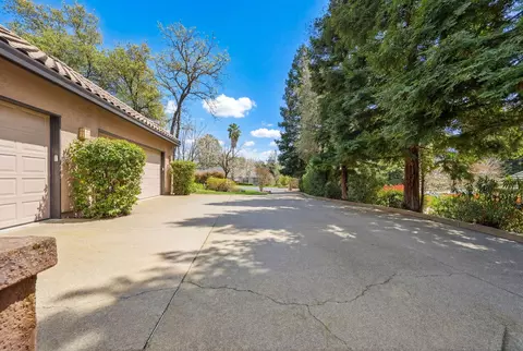 Exterior - 13482 Tierra Heights Rd, Redding, CA 96003 photo 13 of 14