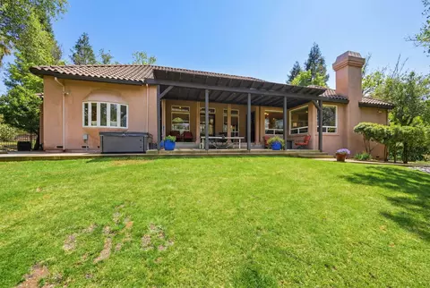 Exterior - 13482 Tierra Heights Rd, Redding, CA 96003 photo 4 of 14