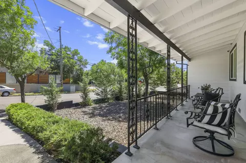 Exterior - 1666 Willis St, Redding, CA 96001 photo 4 of 10