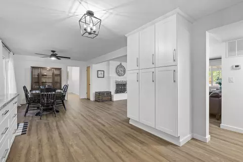 Entry Way - 1666 Willis St, Redding, CA 96001 photo 1 of 2
