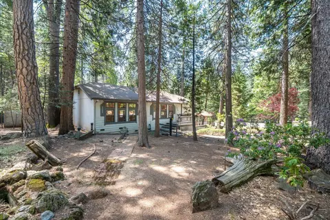 Exterior - 30759 Tinkerbell Ln, Shingletown, CA 96088 photo 4 of 18
